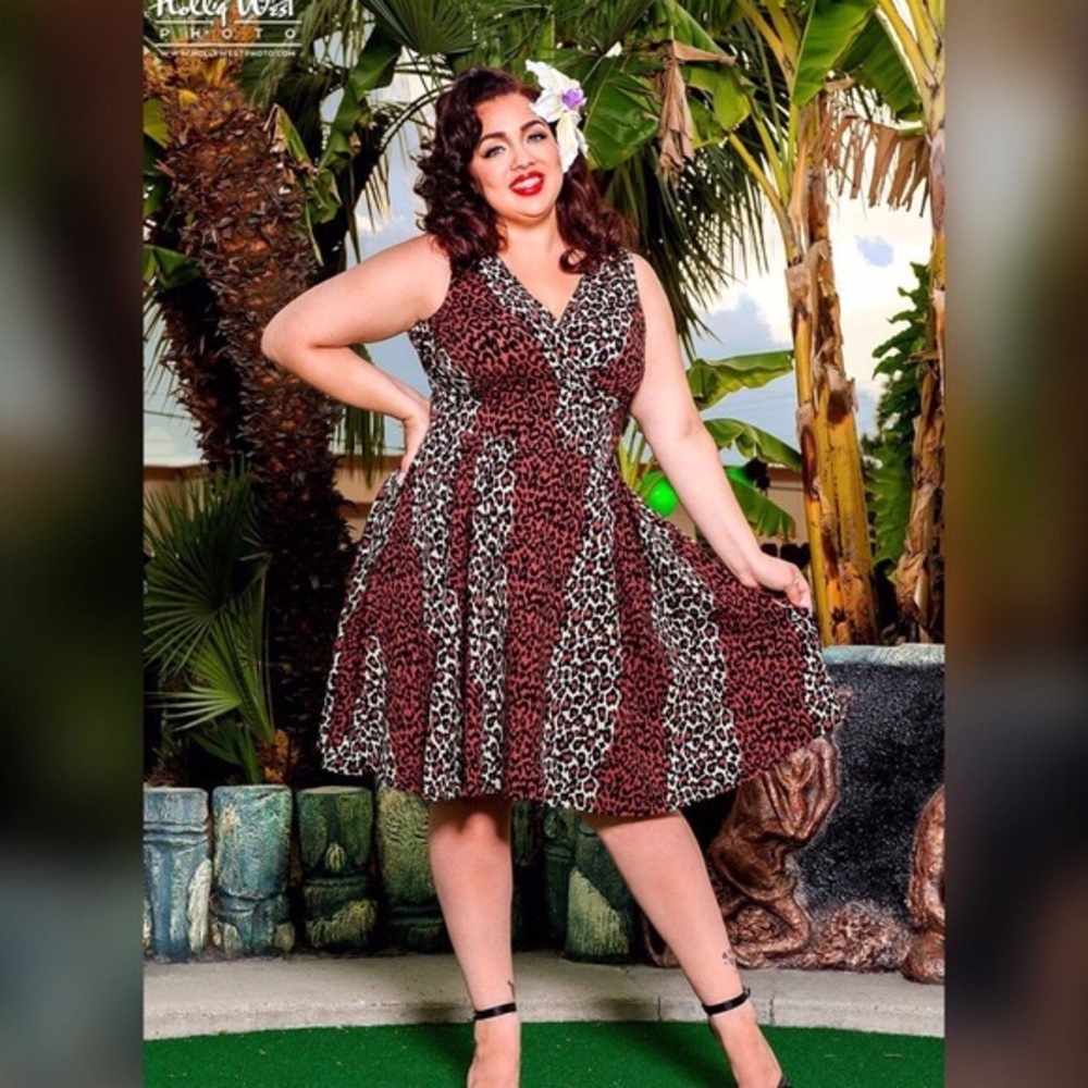 Pinup Girl Sumptuous Sleeves Leopard Dress